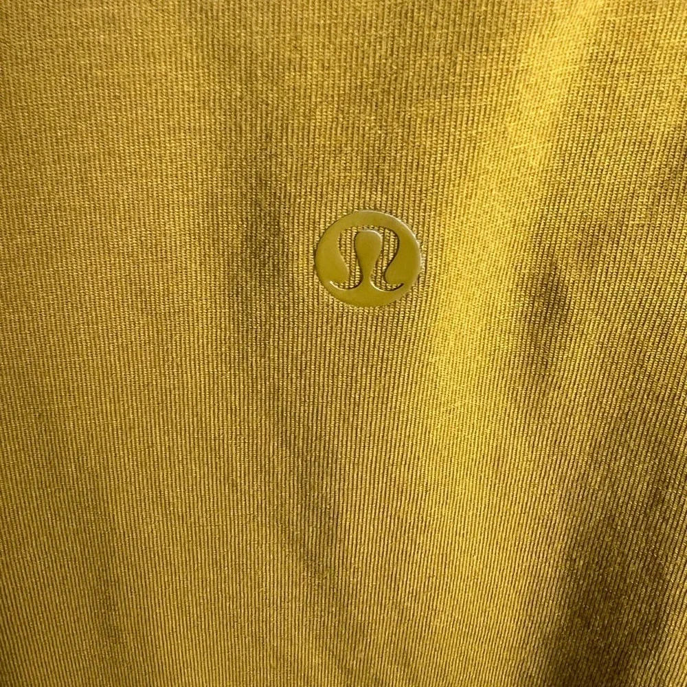 Lululemon mustard color short sleeve t-shirt size 6